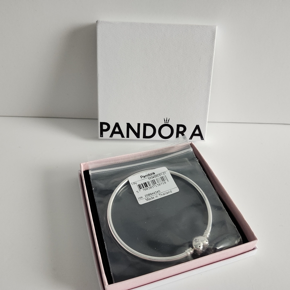 Pandora Celestial Heart Clasp Bangle Sterling silver - Picture 4 of 8